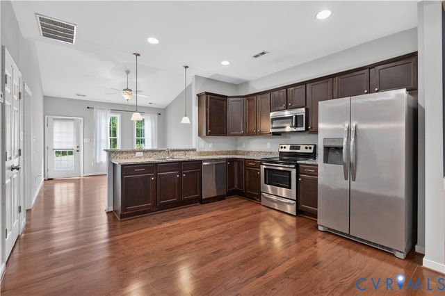 7897 Marshall Arch Dr, Mechanicsville, VA 23111