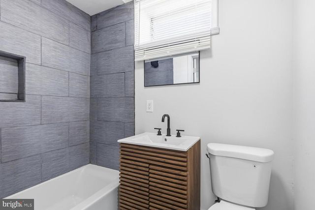 512 MCKEAN ST, Philadelphia, PA 19148