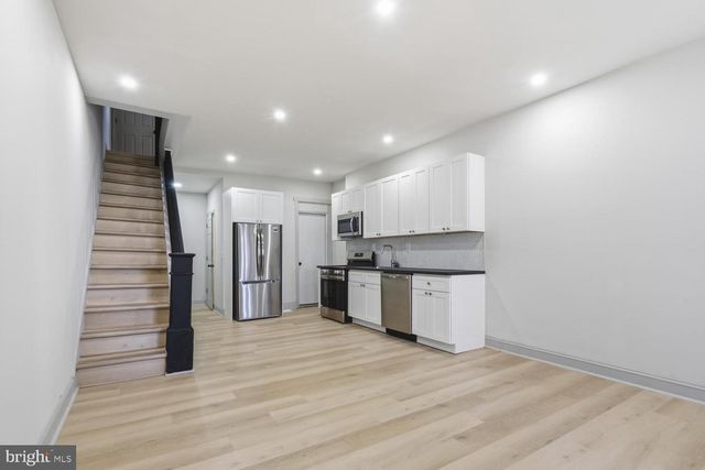 512 MCKEAN ST, Philadelphia, PA 19148