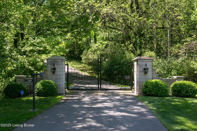 3424 Glenview Ave, Glenview, KY 40025