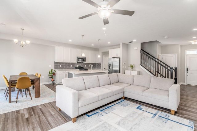 6406 Hamilton Woods Boulevard N, Westerville, OH 43081