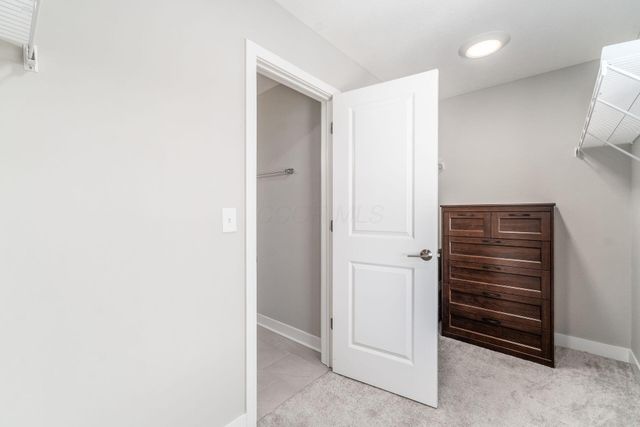 6406 Hamilton Woods Boulevard N, Westerville, OH 43081