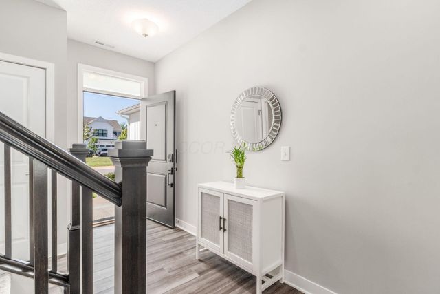 6406 Hamilton Woods Boulevard N, Westerville, OH 43081