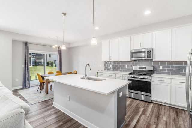 6406 Hamilton Woods Boulevard N, Westerville, OH 43081