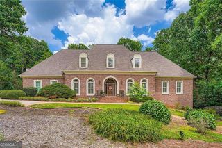 2204 SPENCERS Way, Stone Mountain, GA 30087