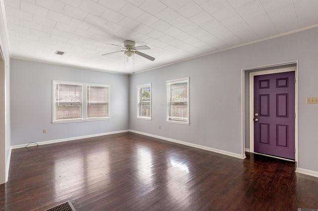 128 Hearthstone Dr, Baton Rouge, LA 70806