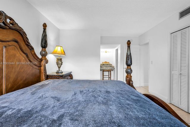 2800 N Palm Aire Dr 309, Pompano Beach, FL 33069