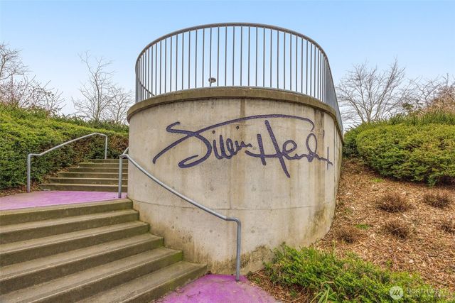 906 B 28th Avenue S, Seattle, WA 98144