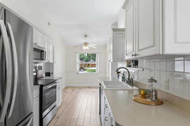 2405 49TH DRIVE E, Bradenton, FL 34203