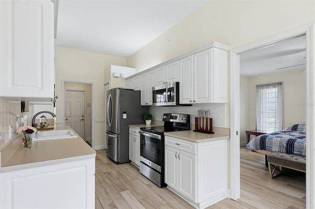 2405 49TH DRIVE E, Bradenton, FL 34203