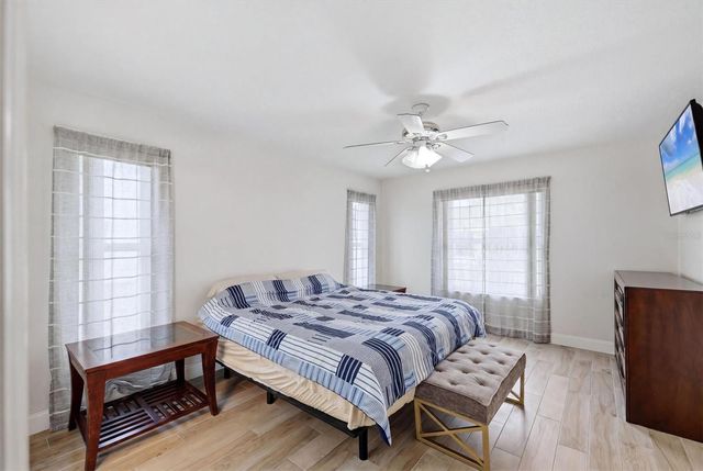 2405 49TH DRIVE E, Bradenton, FL 34203