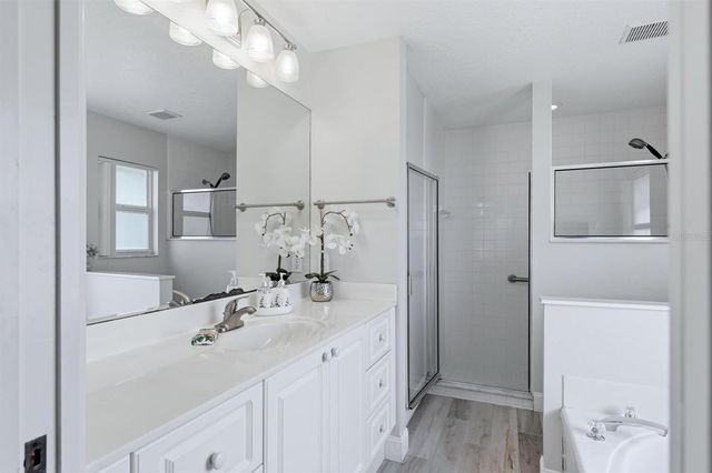 2405 49TH DRIVE E, Bradenton, FL 34203