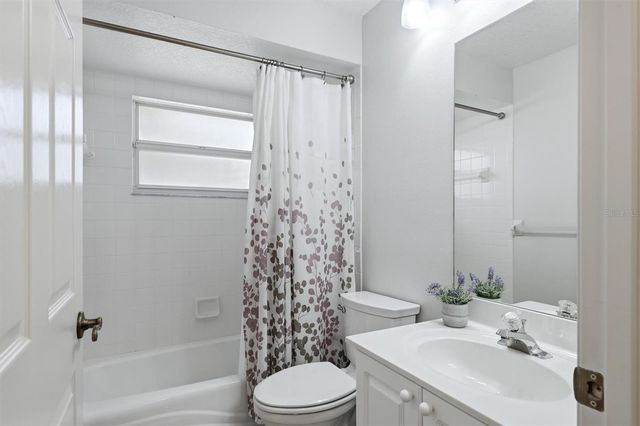 2405 49TH DRIVE E, Bradenton, FL 34203