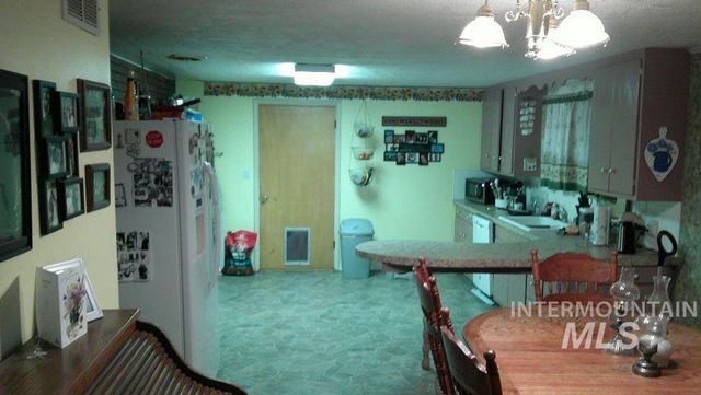 1205 Lawndale Dr., Twin Falls, ID 83301