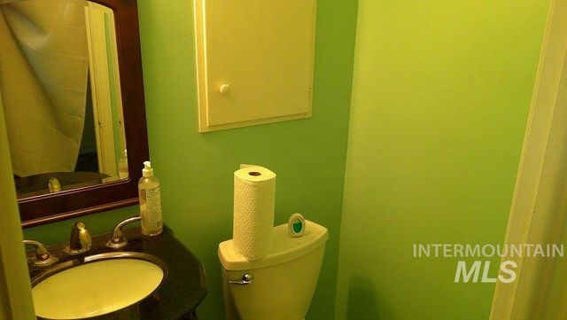 1205 Lawndale Dr., Twin Falls, ID 83301