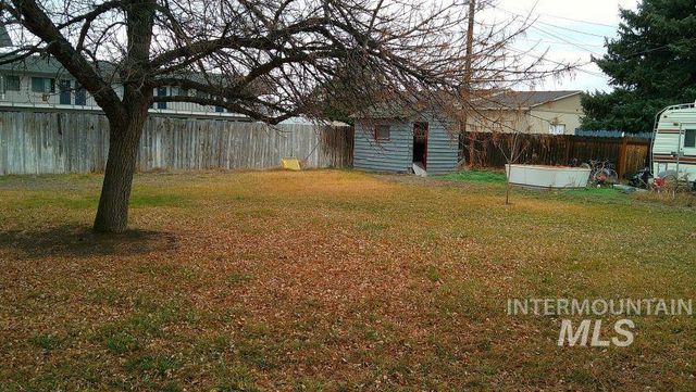 1205 Lawndale Dr., Twin Falls, ID 83301