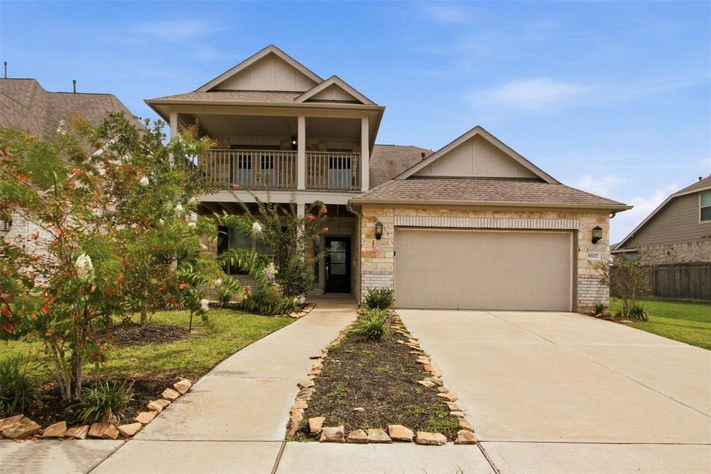 8802 Morning Glow Drive, Missouri City, TX 77459