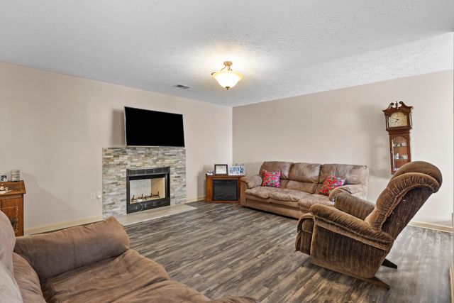 505 Southbrook Drive, Nicholasville, KY 40356