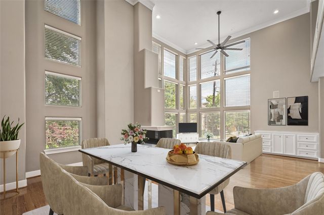 332 Asbury Street, Houston, TX 77007