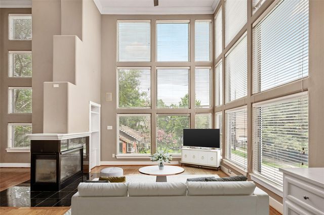 332 Asbury Street, Houston, TX 77007