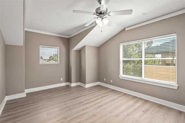 332 Asbury Street, Houston, TX 77007