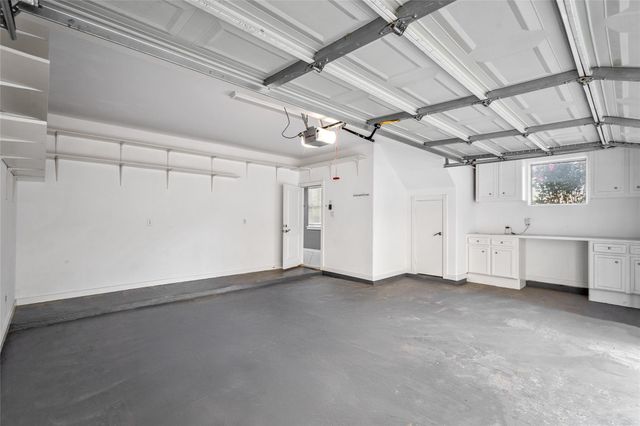 332 Asbury Street, Houston, TX 77007