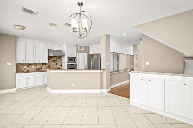 332 Asbury Street, Houston, TX 77007