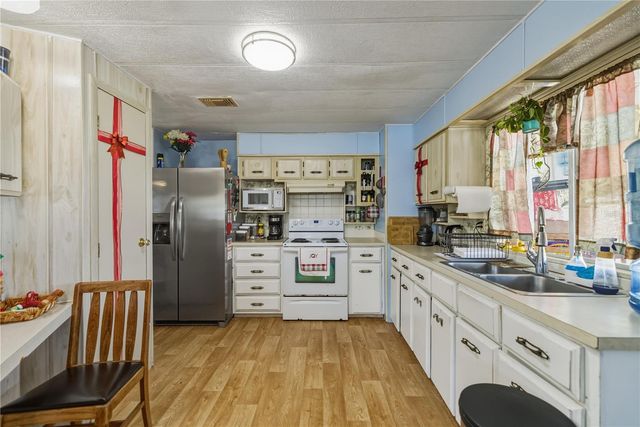 6520 NE 23RD AVENUE, Ocala, FL 34479