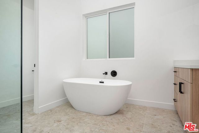 726 Robinson Street 1, Los Angeles, CA 90026