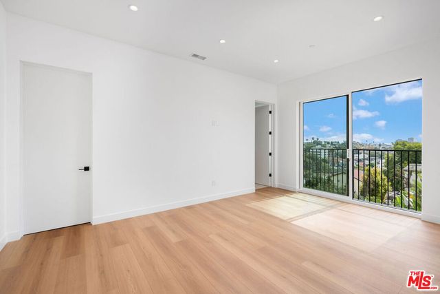 726 Robinson Street 1, Los Angeles, CA 90026