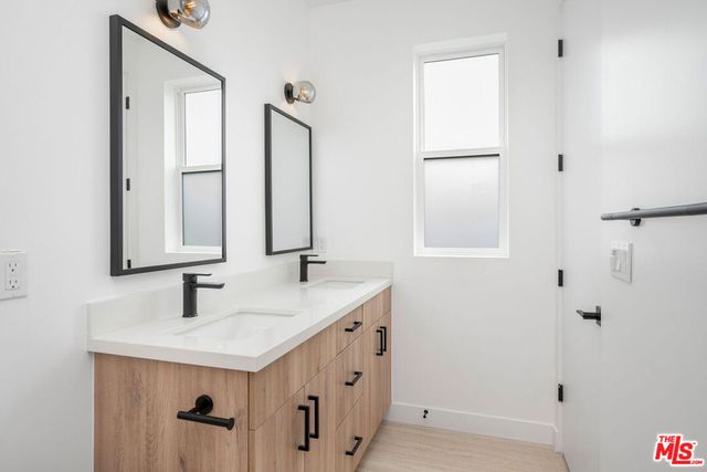 726 Robinson Street 1, Los Angeles, CA 90026