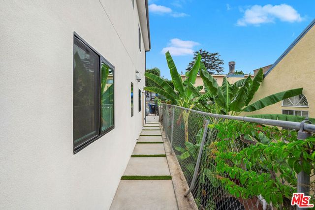 726 Robinson Street 1, Los Angeles, CA 90026