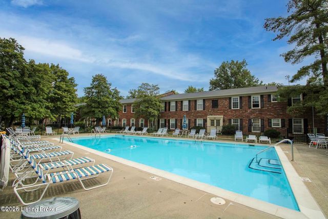 278 Salisbury Square APT 104, Louisville, KY 40207