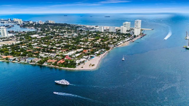 2417 SE 19th Place, Fort Lauderdale, FL 33316
