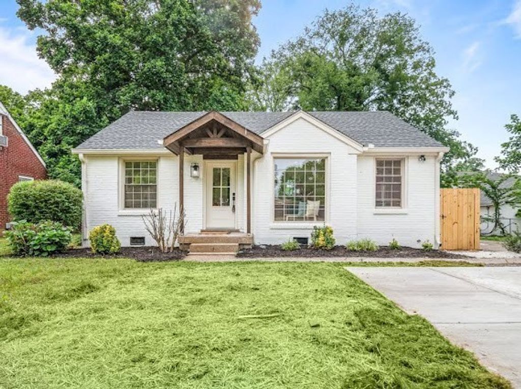 1110 Matthews Pl, Nashville, TN 37206