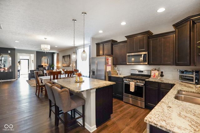 6238 Colonial Drive, Whitestown, IN 46075