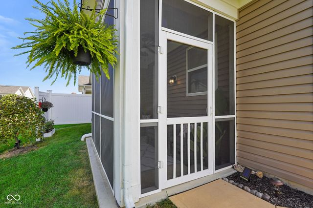 6238 Colonial Drive, Whitestown, IN 46075