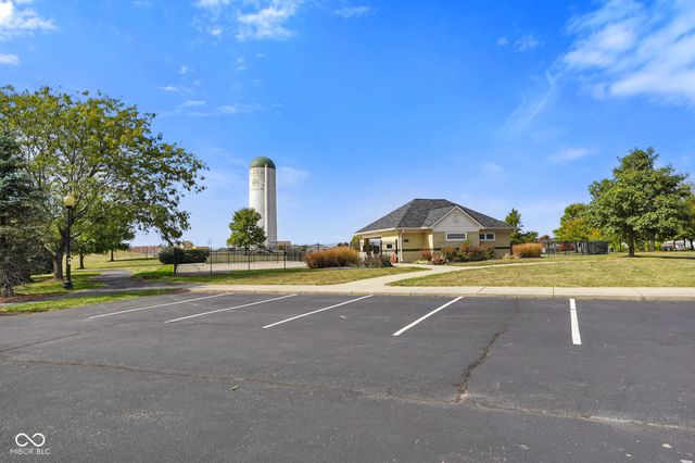 6238 Colonial Drive, Whitestown, IN 46075