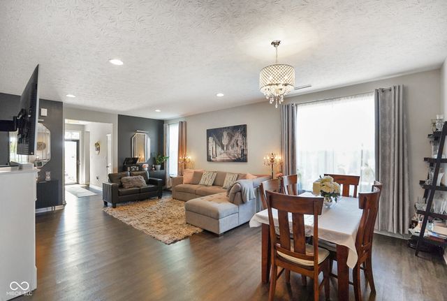 6238 Colonial Drive, Whitestown, IN 46075