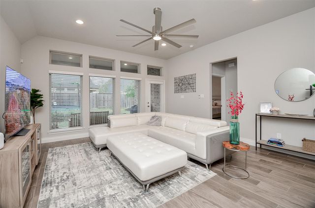 6926 Myrtle Drive, Katy, TX 77493