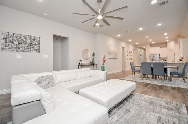 6926 Myrtle Drive, Katy, TX 77493