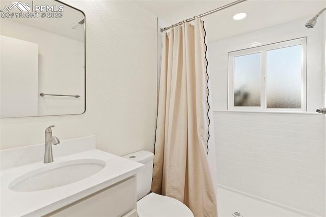 1532 Hathaway Drive, Colorado Springs, CO 80915