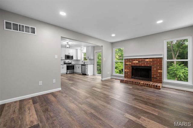 312 Crescent Avenue, Valley Park, MO 63088