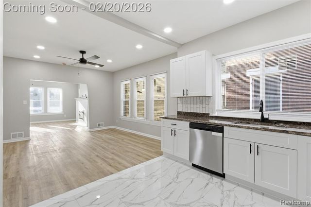 1644 Gladstone Street, Detroit, MI 48206