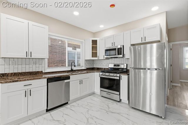 1644 Gladstone Street, Detroit, MI 48206