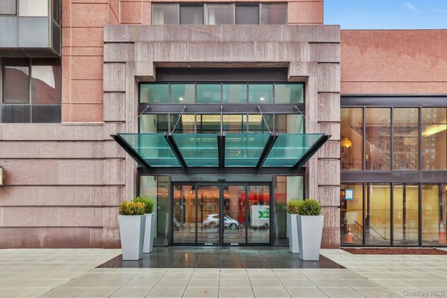 4 Martine Avenue 1205, White Plains, NY 10606