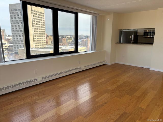 4 Martine Avenue 1205, White Plains, NY 10606