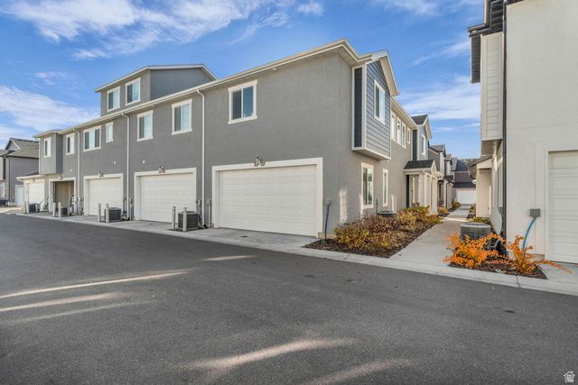 3327 W 3715 S, West Haven, UT 84401