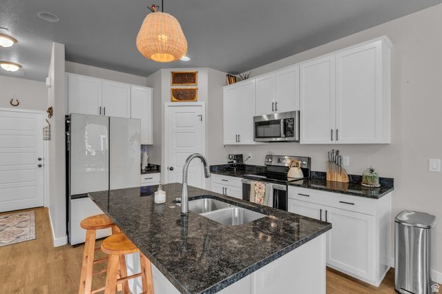 3327 W 3715 S, West Haven, UT 84401