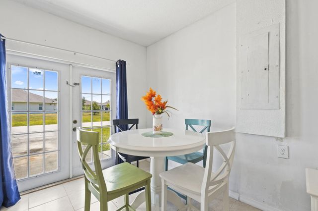 1752 SW Bonfire Terrace, Port St. Lucie, Port St Lucie, FL 34953